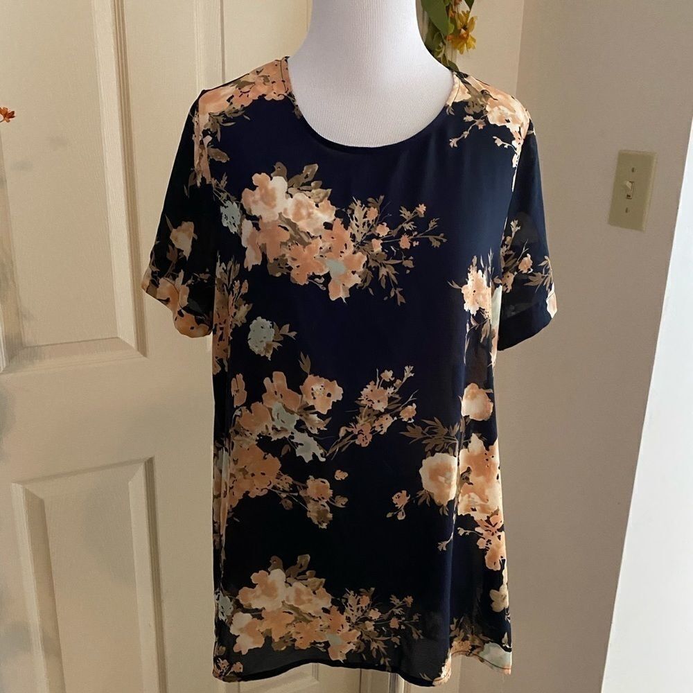 Women’s floral blouse 